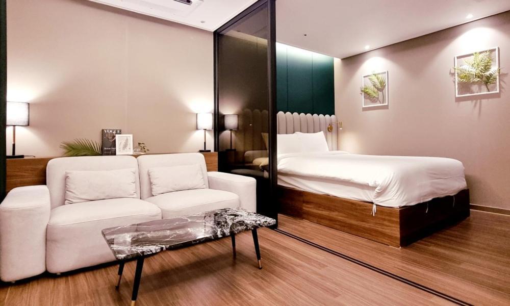 D Ov Haeundae Hotel ปูซาน ภายนอก รูปภาพ