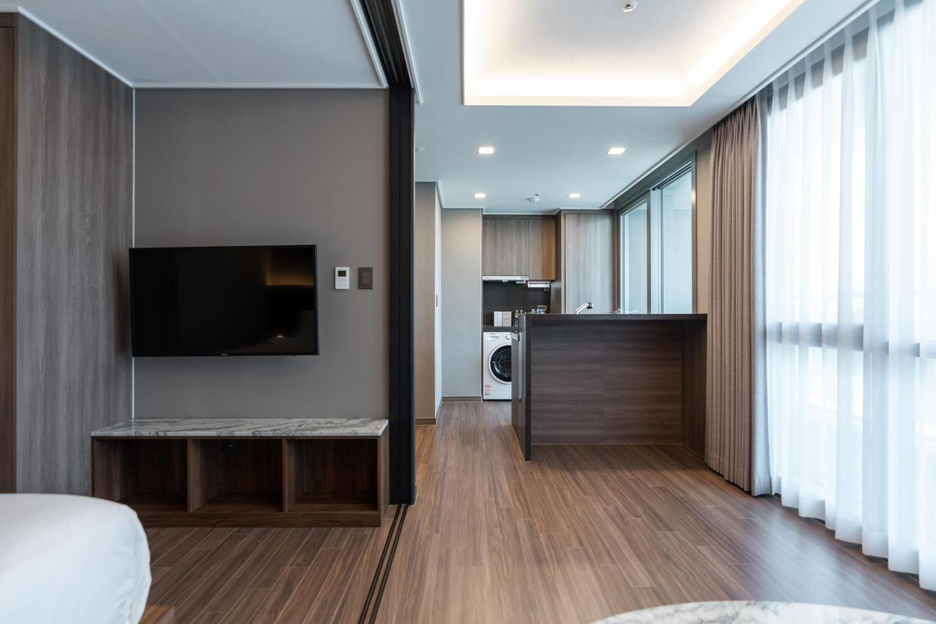 D Ov Haeundae Hotel ปูซาน ภายนอก รูปภาพ